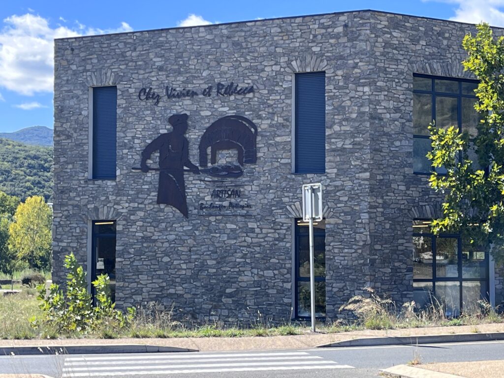 Photo d'une façade GEOPIETRA à Bédarieux